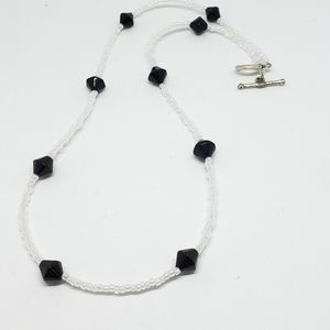Classic necklace, beaded necklace, black and white